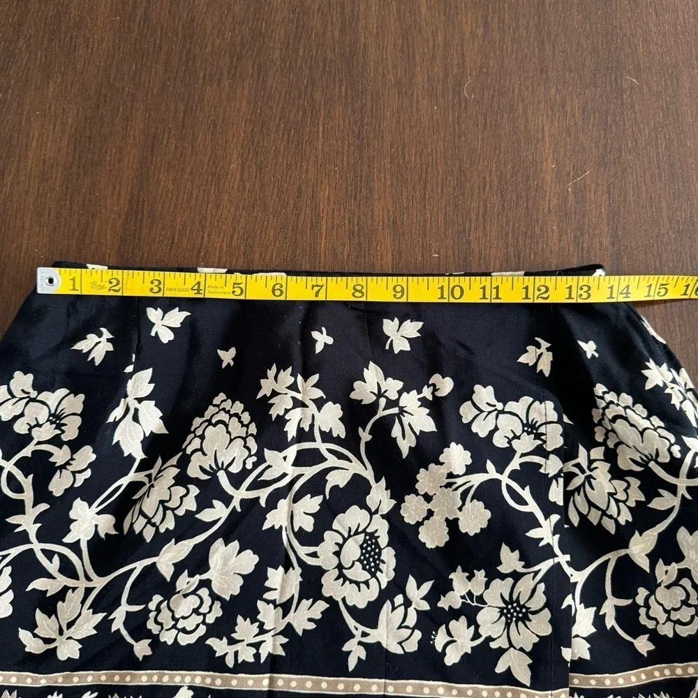 L' Amadei Women's Black Print Wrap Mini Skirt Size 10